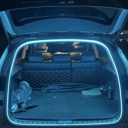 Dynamisk flytande ljuslist för bagageutrymme